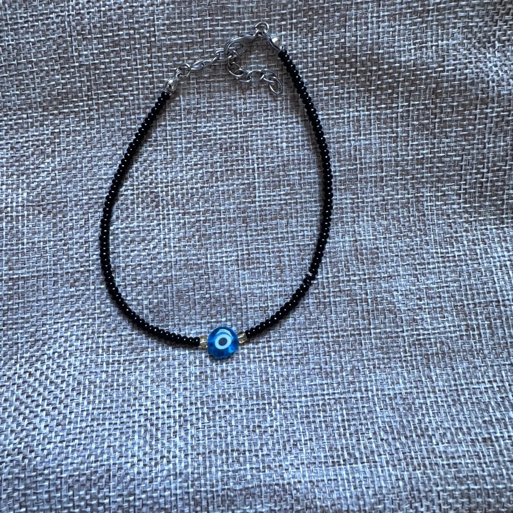 Anklet eye beads